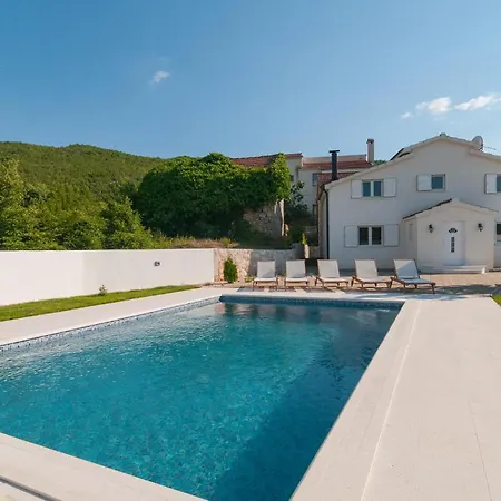Awesome In Slivno With Outdoor Swimming Pool